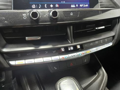 Used 2020 Cadillac CT4 Luxury w/ Cold Weather Package RWD image 27