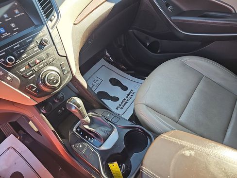 Used 2018 Hyundai Santa Fe Sport image 25