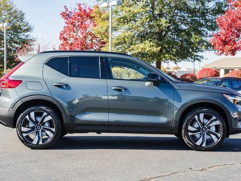 New 2026 Volvo XC40 B5 Ultra w/ Protection Package Premier image 3