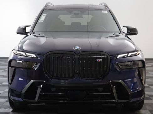 New 2026 BMW X7 M60i image 23