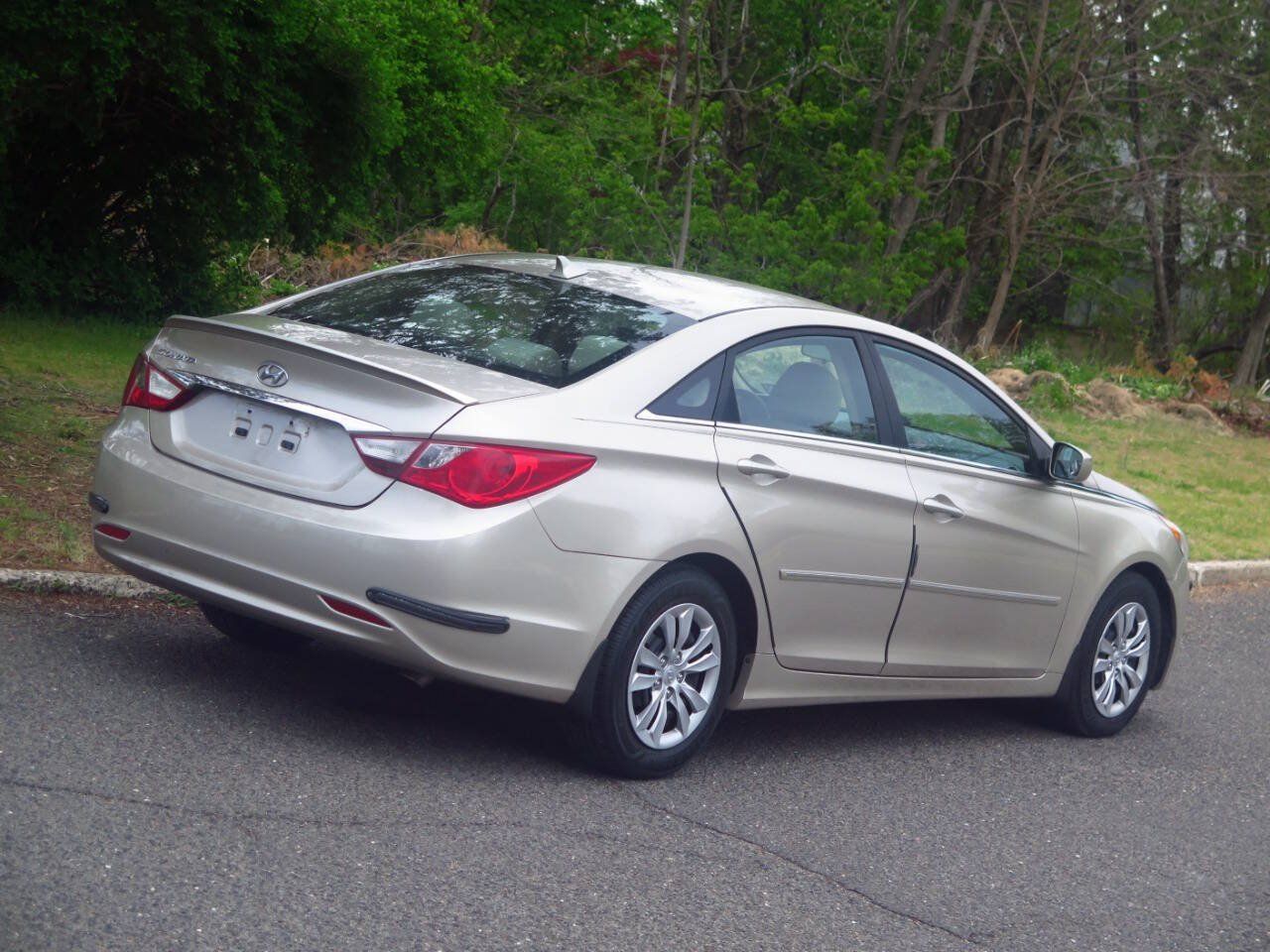 Used 2011 Hyundai Sonata GLS FWD image 31
