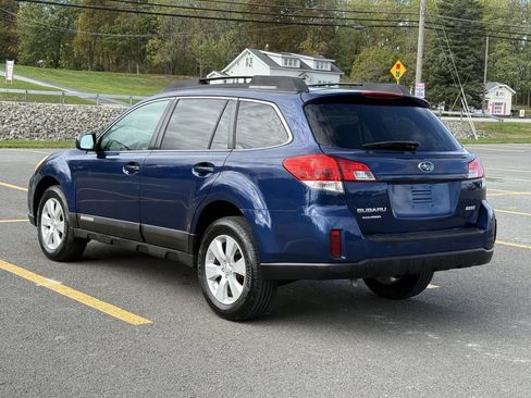 Used 2011 Subaru Outback 2.5i Premium w/ All-Weather Pkg image 6
