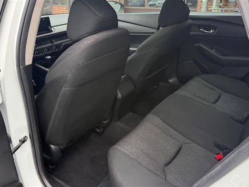 Used 2023 Honda Accord EX image 20