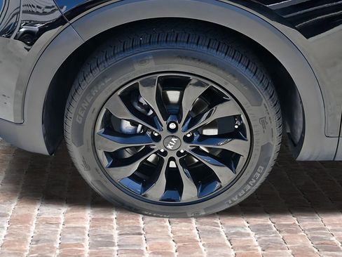 Used 2020 Kia Sorento EX FWD image 33