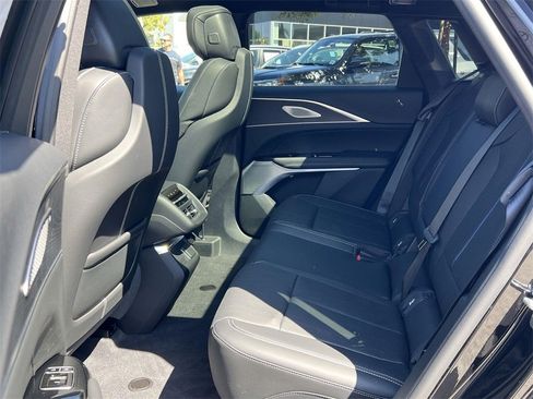 New 2026 Cadillac Lyriq V image 28