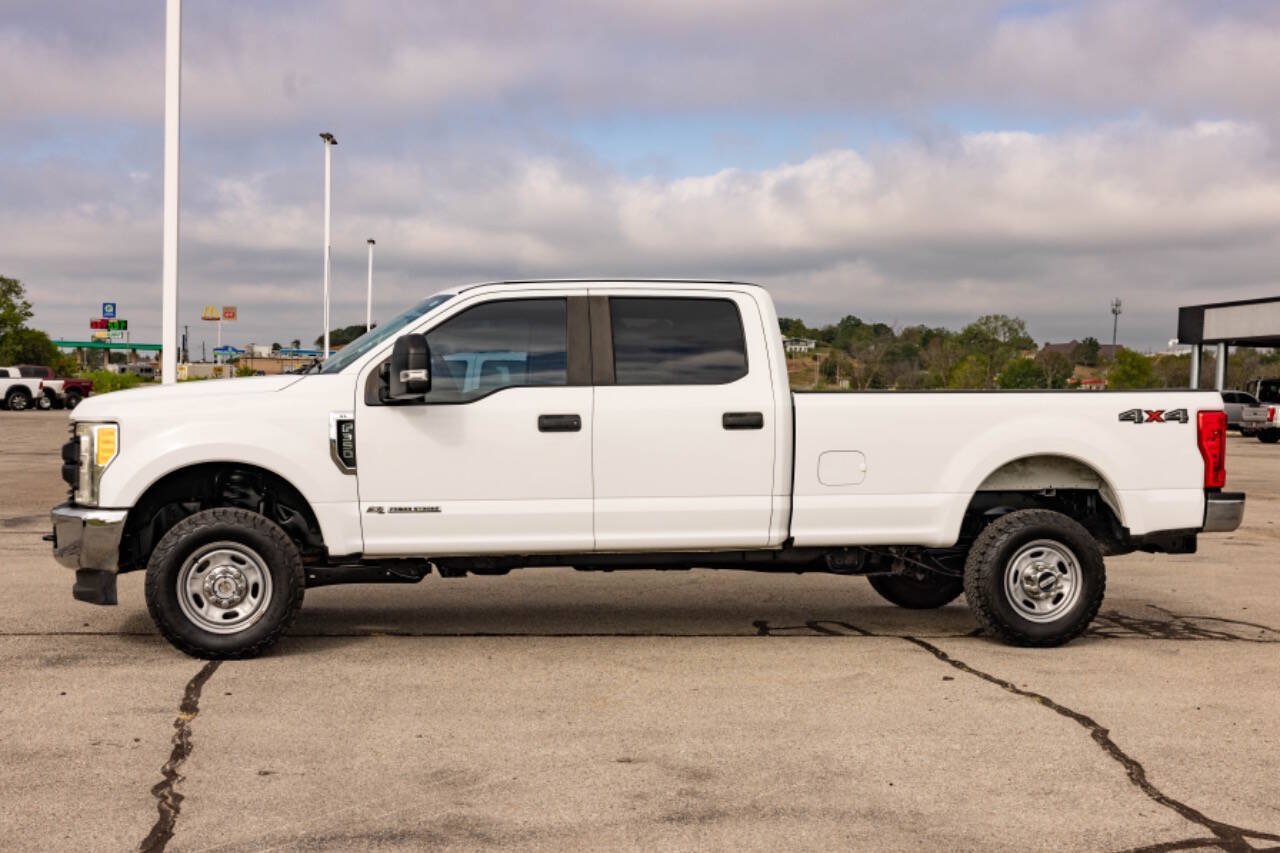 Used 2017 Ford F350 XL w/ Power Equipment Group AWD/4WD image 2