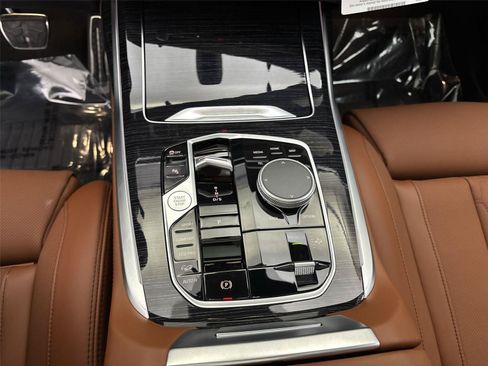 New 2027 BMW X7 xDrive40i AWD/4WD image 23