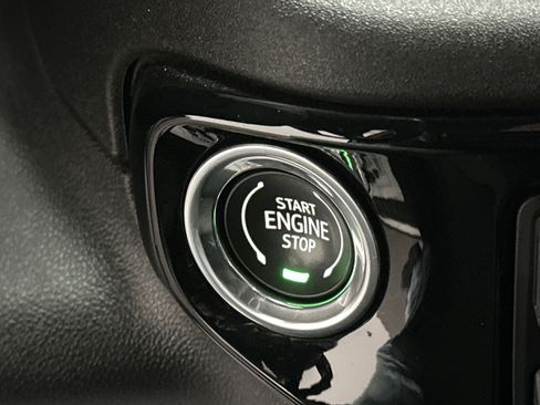 Used 2025 Chevrolet Silverado 2500 LT w/ Convenience Package image 30