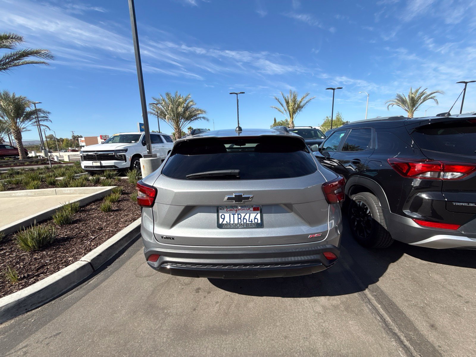Used 2024 Chevrolet Trax RS w/ Sunroof Package FWD image 6