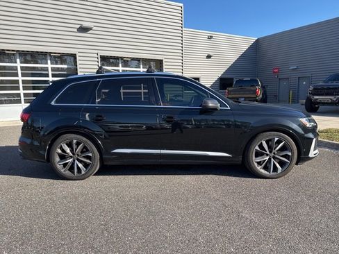 Used 2023 Audi SQ7 Prestige image 2