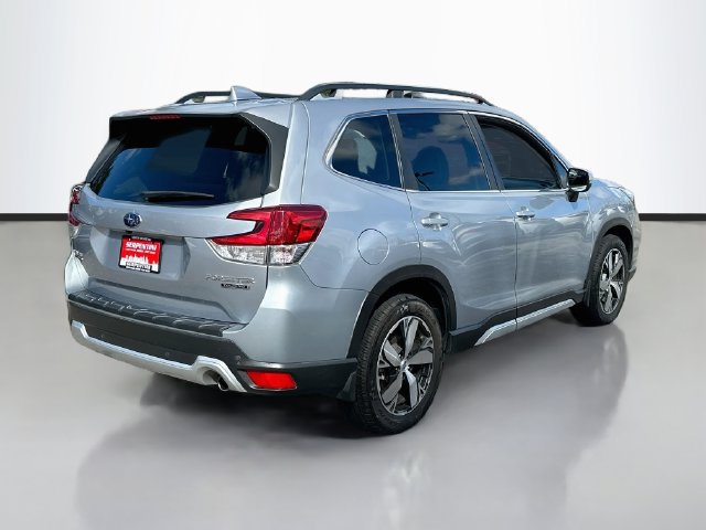 Used 2020 Subaru Forester Touring AWD/4WD image 5