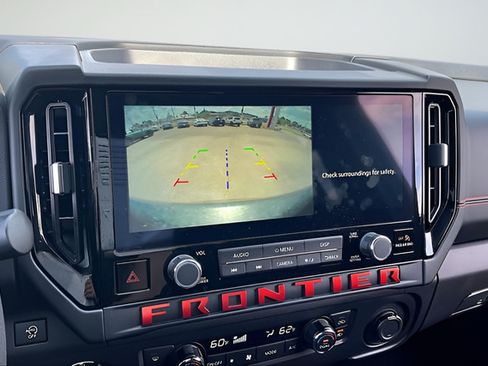 Certified 2025 Nissan Frontier PRO-4X AWD/4WD image 13