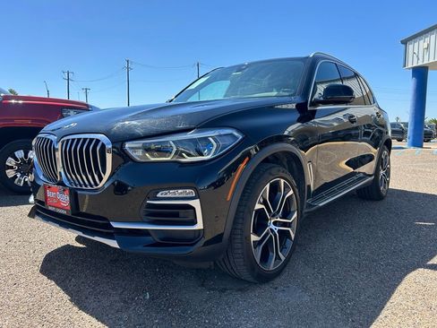 Used 2020 BMW X5 xDrive50i w/ Executive Package image 3