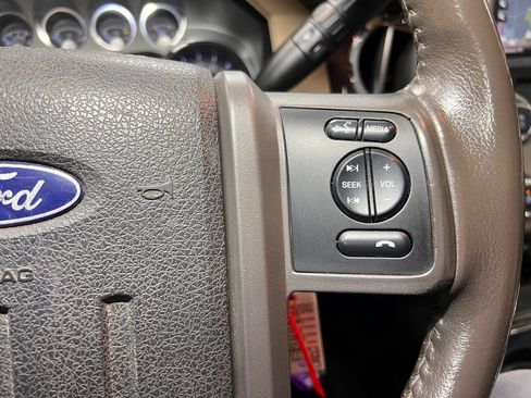 Used 2015 Ford F250 Lariat w/ Lariat Ultimate Package image 17