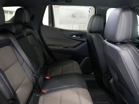 New 2026 Chevrolet Equinox LT image 17