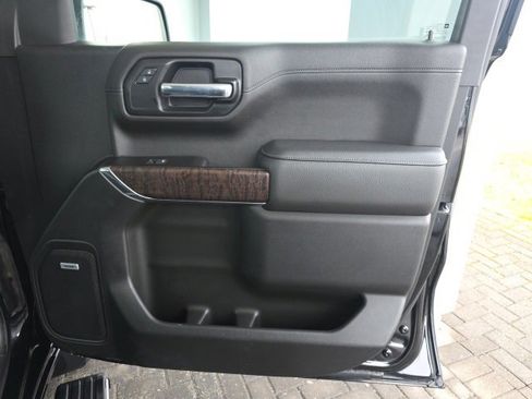 Used 2022 GMC Sierra 1500 Denali w/ Denali Reserve Package image 9