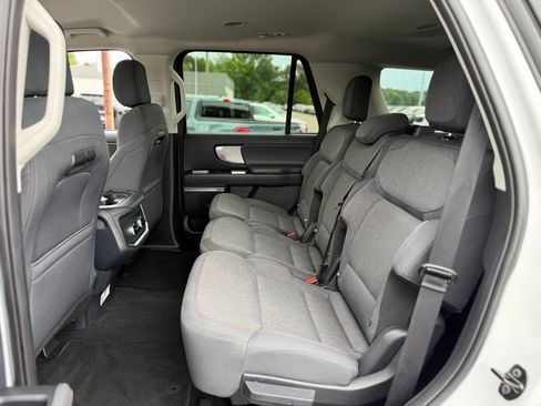Used 2025 Ford Expedition Active AWD/4WD image 14