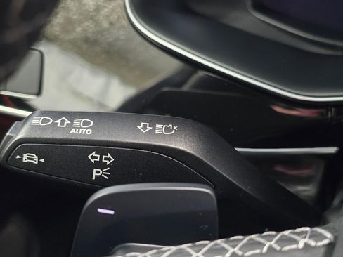 Used 2025 Audi Q7 3.0T Premium Plus image 43