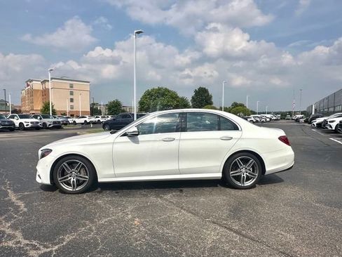 Certified 2017 Mercedes-Benz E 300 4MATIC image 8