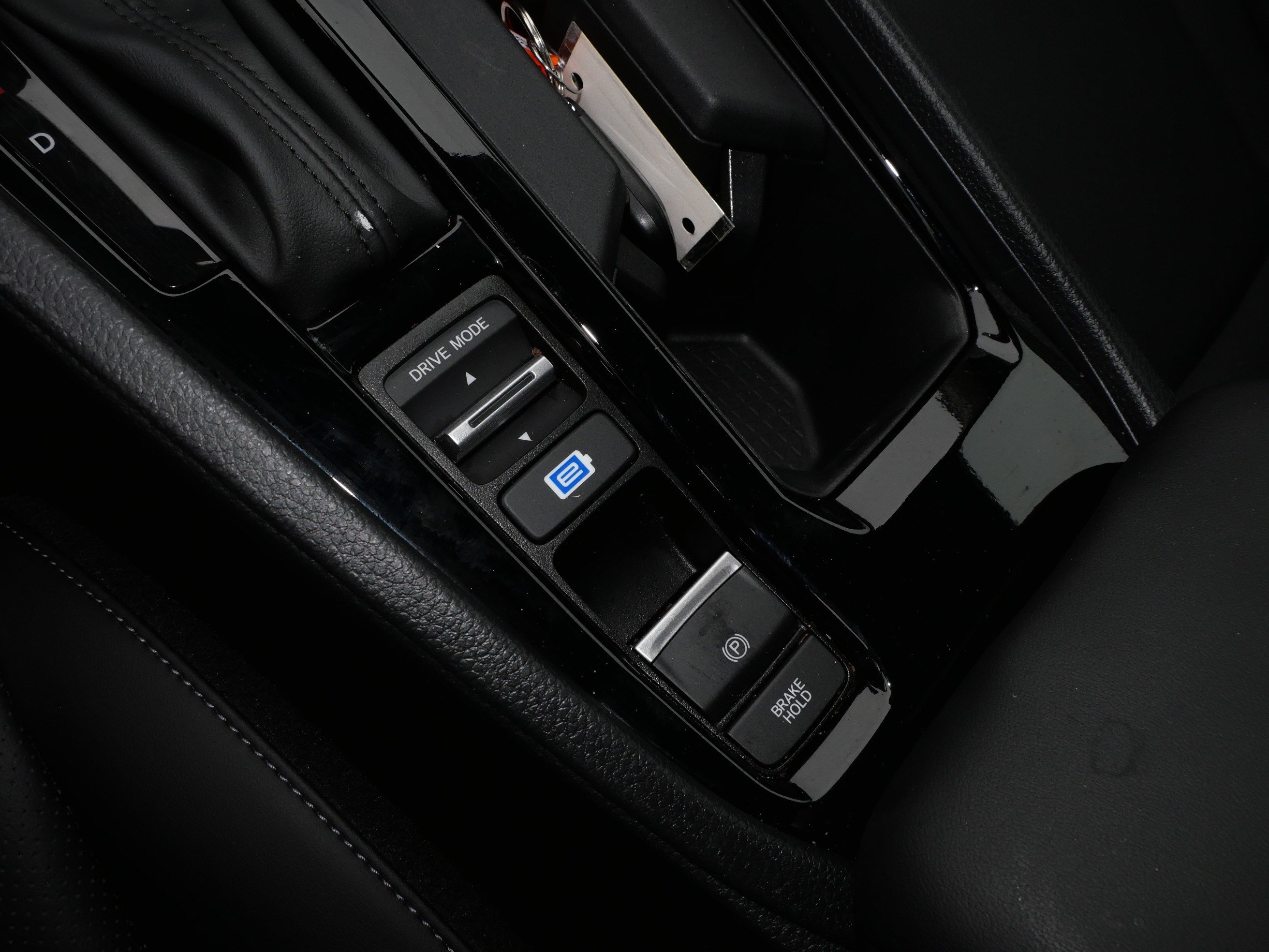 Used 2024 Honda Accord EX-L image 25