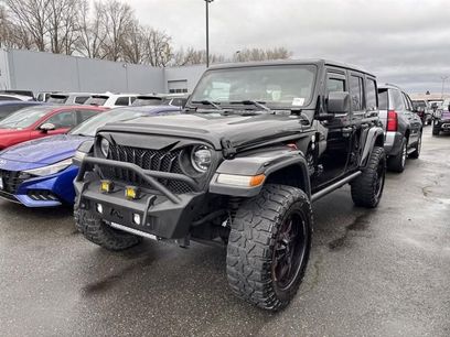 Used 2018 Jeep Wrangler Unlimited Sahara w/ Uconnect 4C Nav & Sound Group