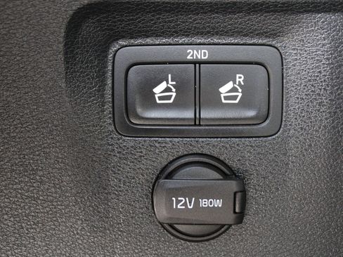 Certified 2022 Kia Telluride S image 11