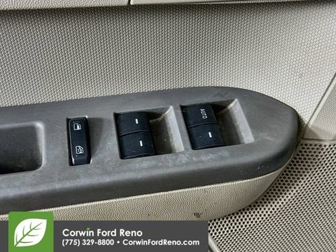 Used 2010 Ford Escape XLS AWD/4WD image 16