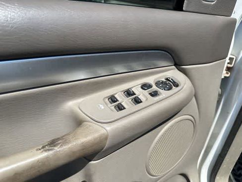 Used 2005 Dodge Ram 3500 Truck SLT image 10