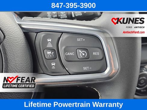 Used 2025 Jeep Wrangler Unlimited Sahara AWD/4WD image 34