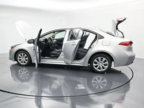 Used 2023 Toyota Corolla LE FWD image 39
