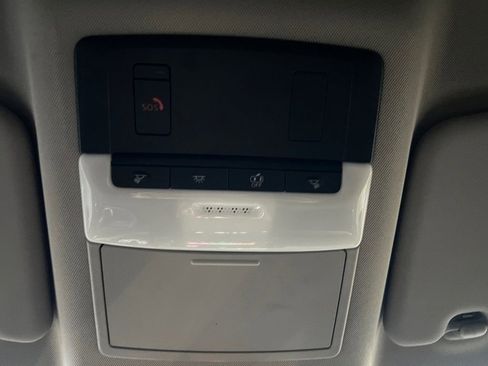 Used 2024 Nissan Rogue SV image 35