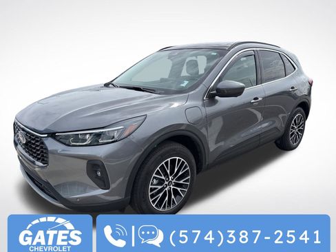 Used 2024 Ford Escape SE w/ PHEV Premium Package image 3