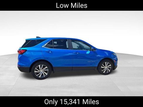 Used 2024 Chevrolet Equinox LT FWD image 2