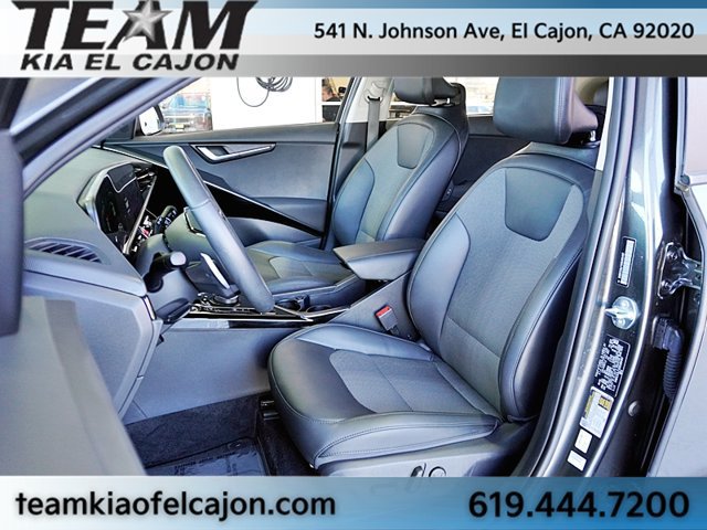 Certified 2025 Kia Niro EX FWD image 16