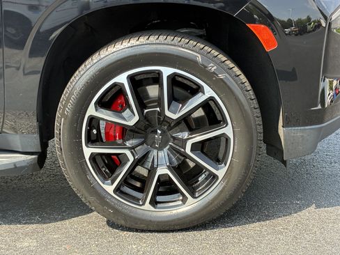 Used 2022 Chevrolet Tahoe RST w/ Luxury Package AWD/4WD image 6