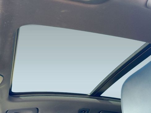 Used 2022 Porsche Macan S image 14