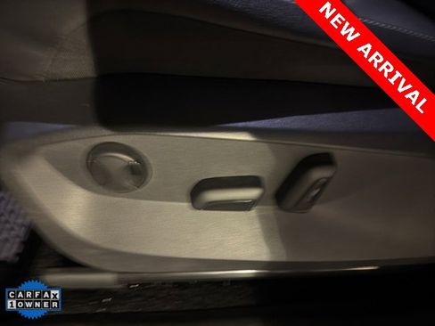 Used 2023 Volkswagen Tiguan SE image 15