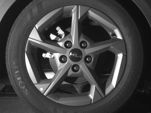 Used 2025 Kia K4 FWD image 15