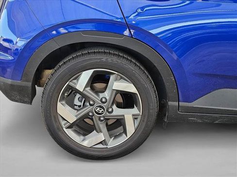 Certified 2024 Hyundai Venue Limited FWD image 20