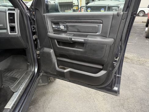 Used 2015 RAM 1500 Limited AWD/4WD image 29