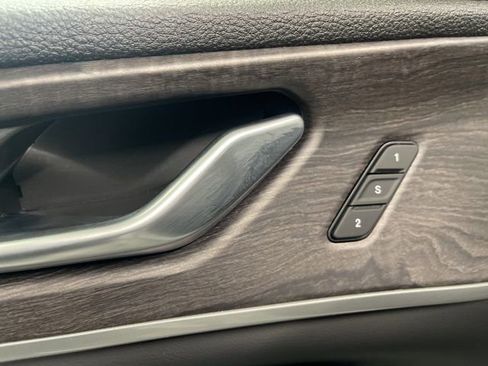 Used 2023 Jeep Grand Cherokee Limited w/ Trailer Tow Prep Group (B) image 20