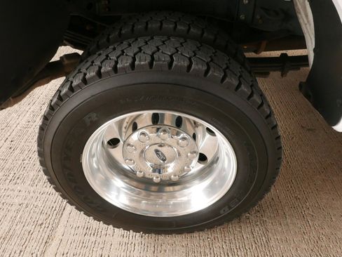 Used 2019 Ford F450 XLT w/ XLT Premium Package image 23