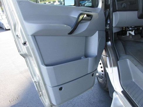Used 2013 Mercedes-Benz Sprinter 3500 image 14
