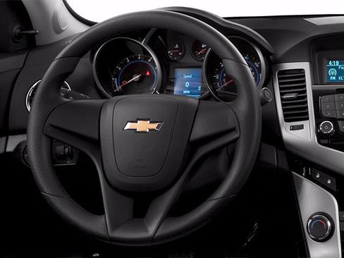 Used 2014 Chevrolet Cruze LT w/ RS Package FWD image 9
