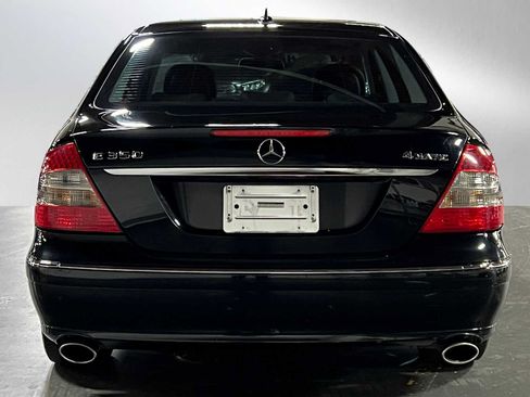 Used 2008 Mercedes-Benz E 350 4MATIC Sedan image 4