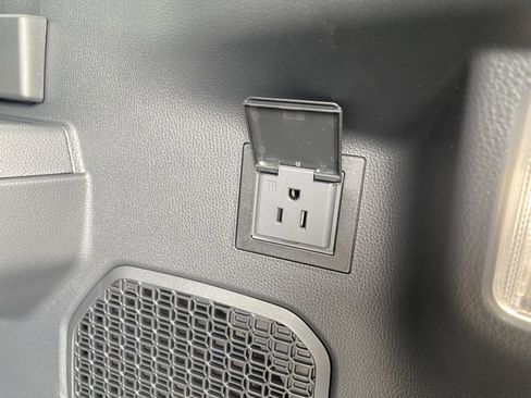 New 2025 Toyota 4Runner TRD Off-Road Premium image 23