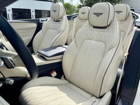 Used 2024 Bentley Continental GT AWD/4WD image 21