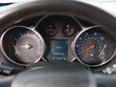 Used 2011 Chevrolet Cruze LT FWD image 28