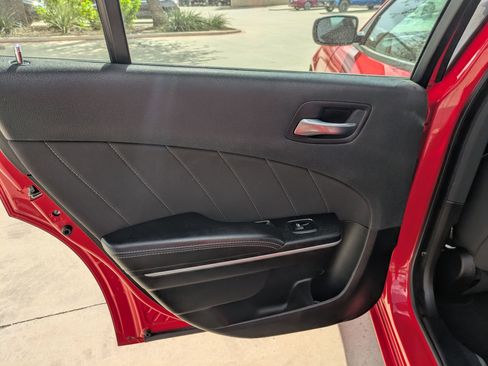 Used 2023 Dodge Charger SXT image 15