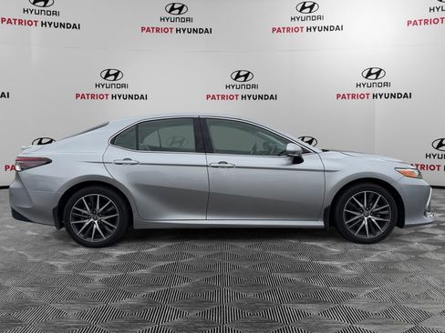 Used 2024 Toyota Camry XLE w/ Cold Weather Package FWD image 2